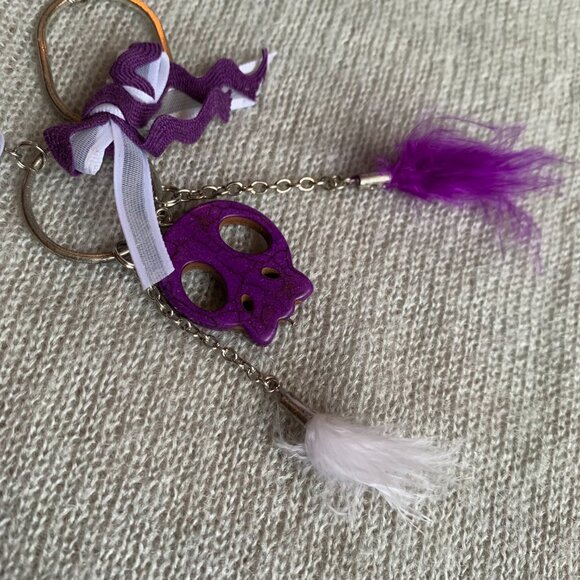 2x25$ 🐿 🍁 CREATION - Skull short necklace - ruban bead feather - purple white - Picture 4 of 11
